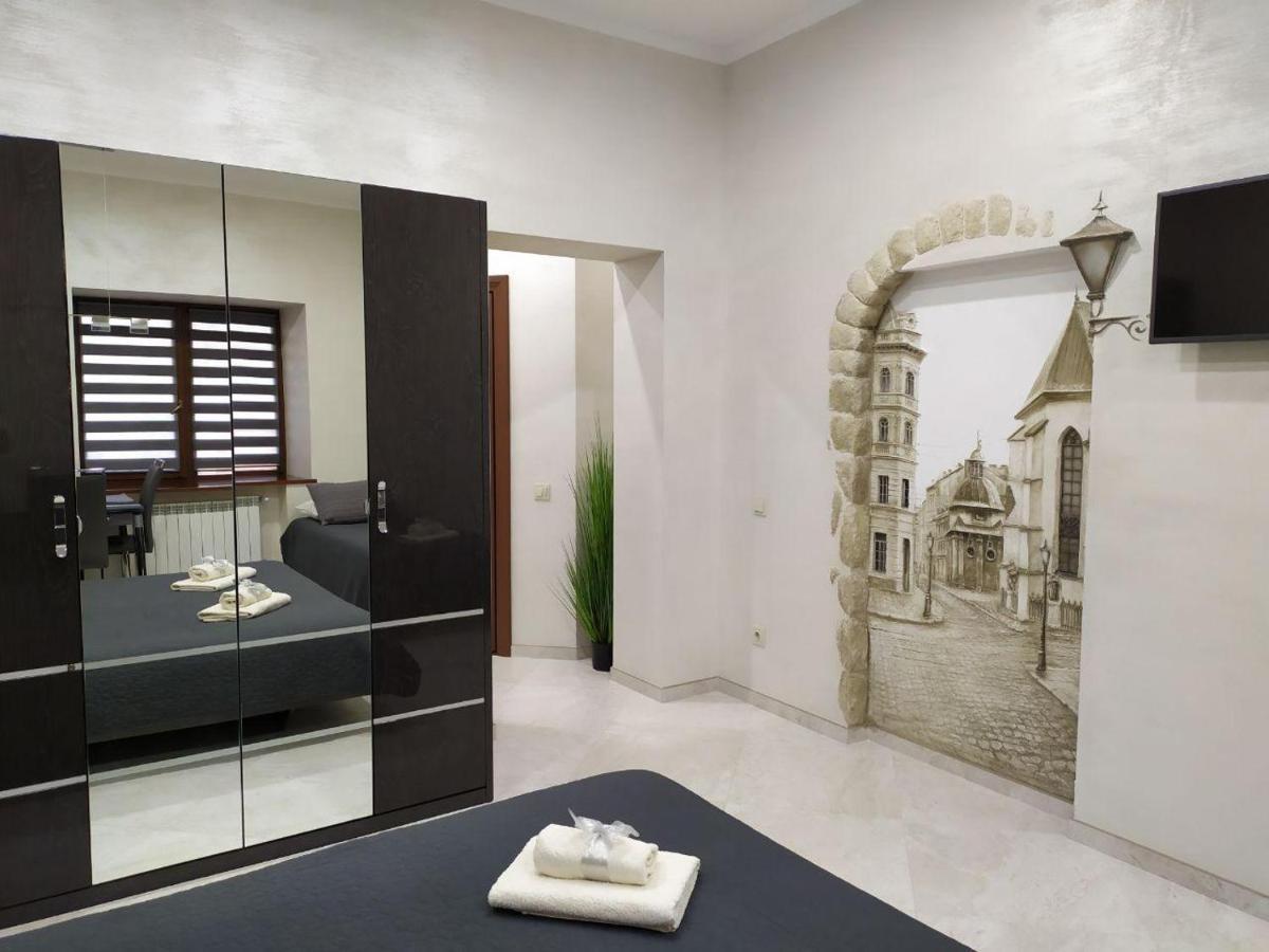 Rynok 25 Elite Lviv Center Apartment Exterior photo