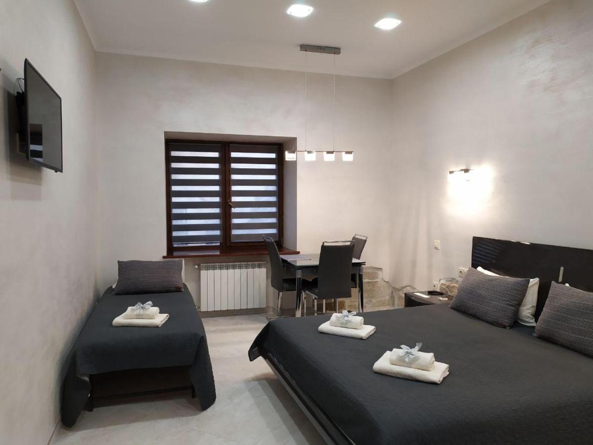 Rynok 25 Elite Lviv Center Apartment Exterior photo